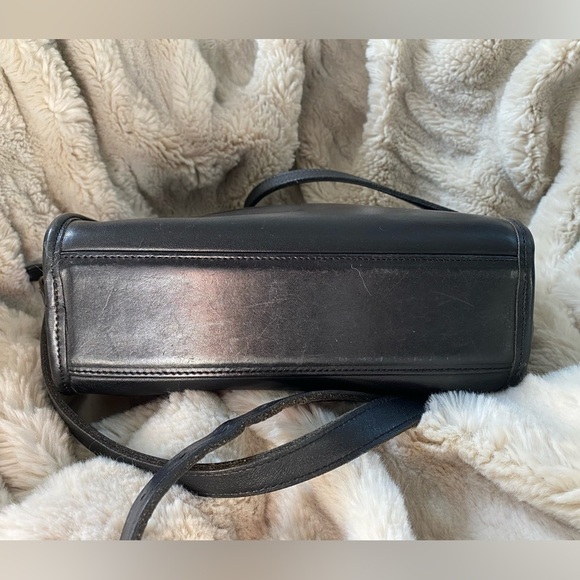 Vintage Coach Black Leather Metropolis Zip Shoulder Bag #9087 - Picture 6 of 8